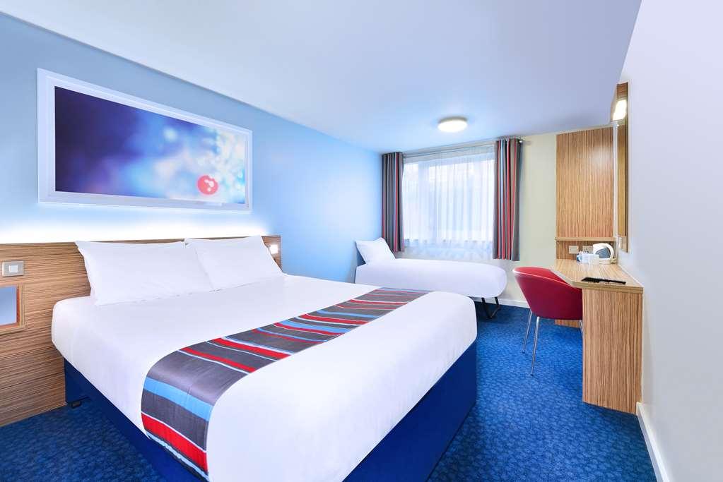 Travelodge Newcastle Central Номер фото